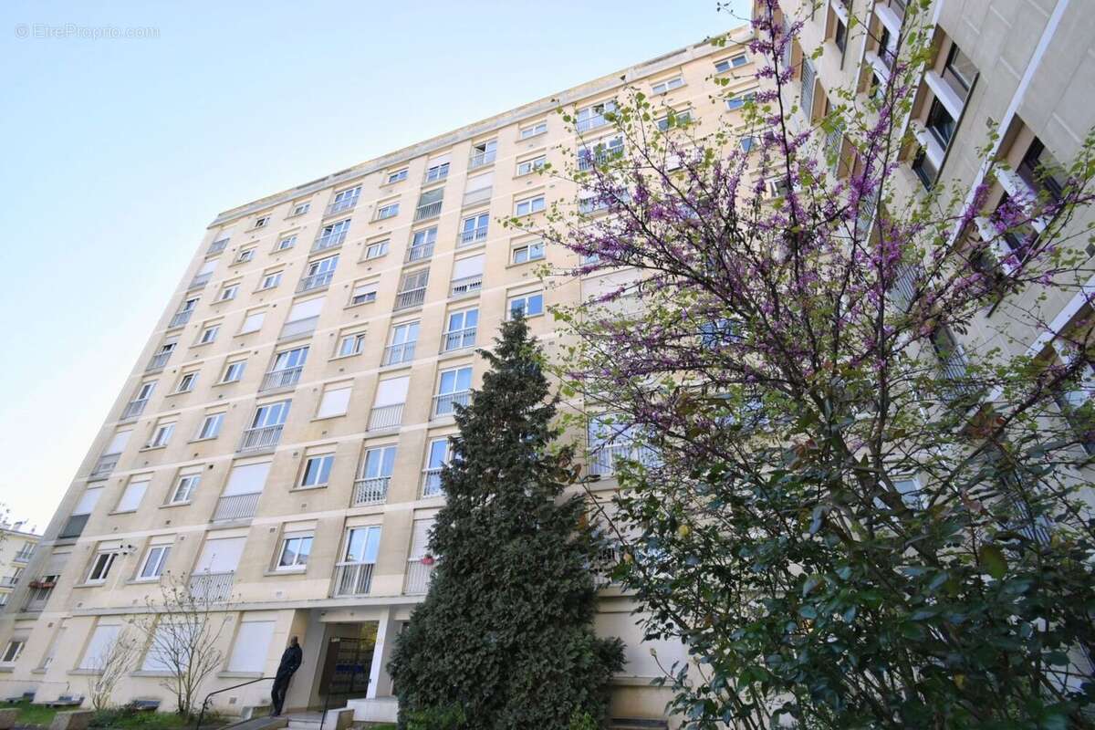 Appartement à ASNIERES-SUR-SEINE