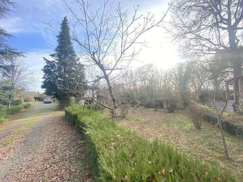 Maison à BRUGUIERES