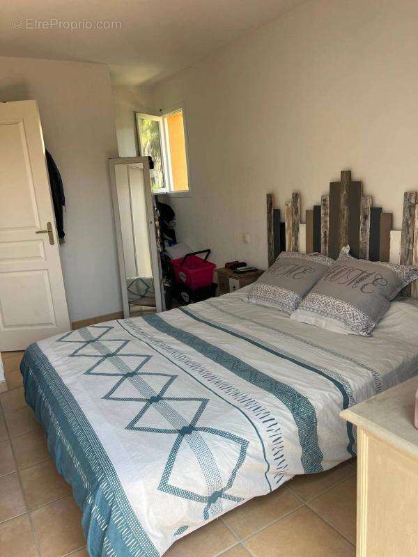 Maison à ROQUEBRUNE-SUR-ARGENS