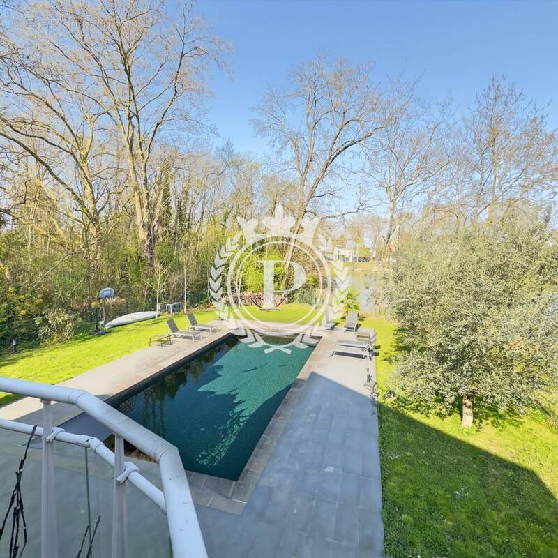 Maison à SUCY-EN-BRIE