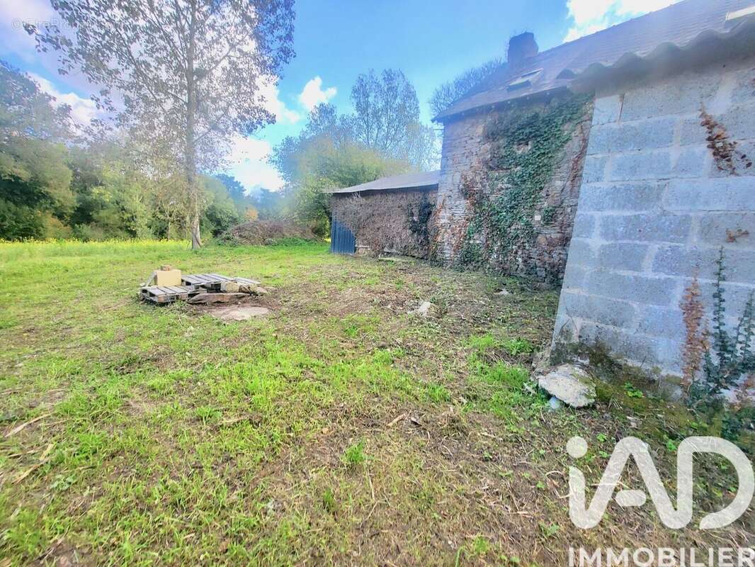 Maison 95 m² à La Chapelle-Bouexic  - photo 3