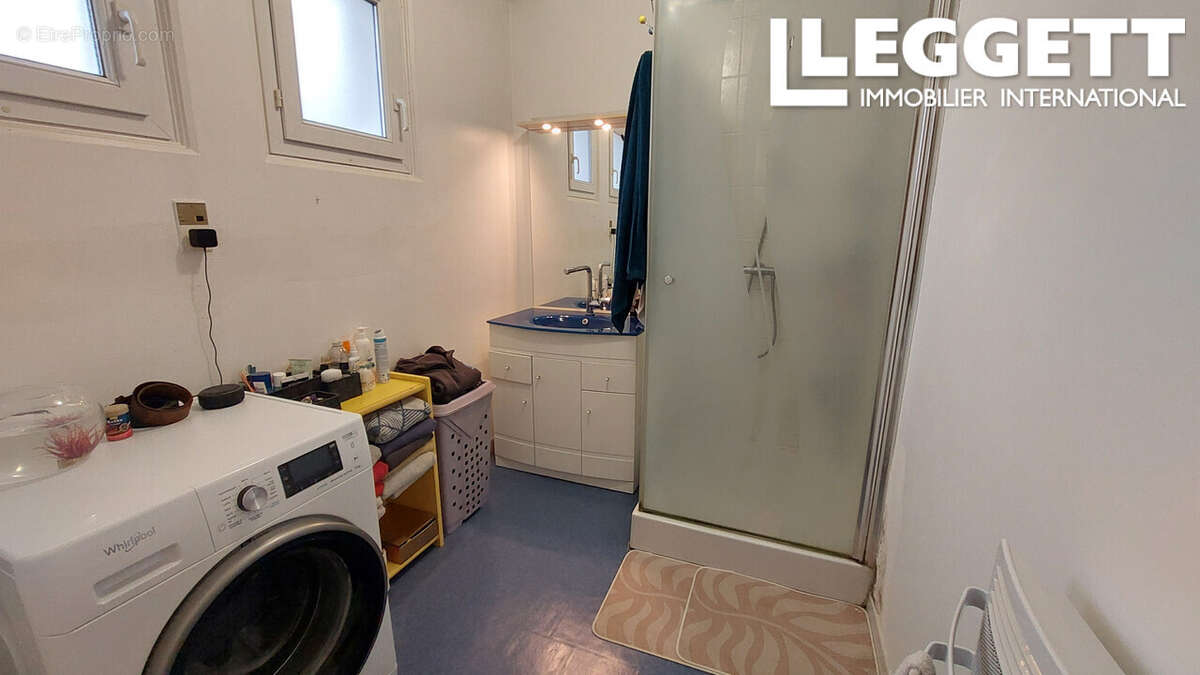 Maison à VILLEBOIS-LAVALETTE