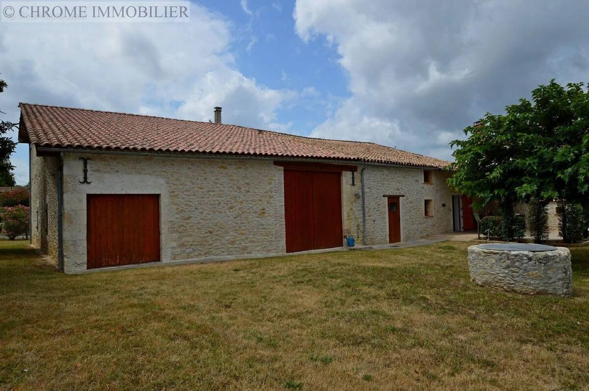 Maison à LANDERROUAT