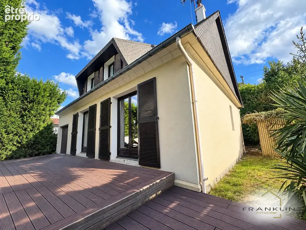 Maison à TREMBLAY-EN-FRANCE