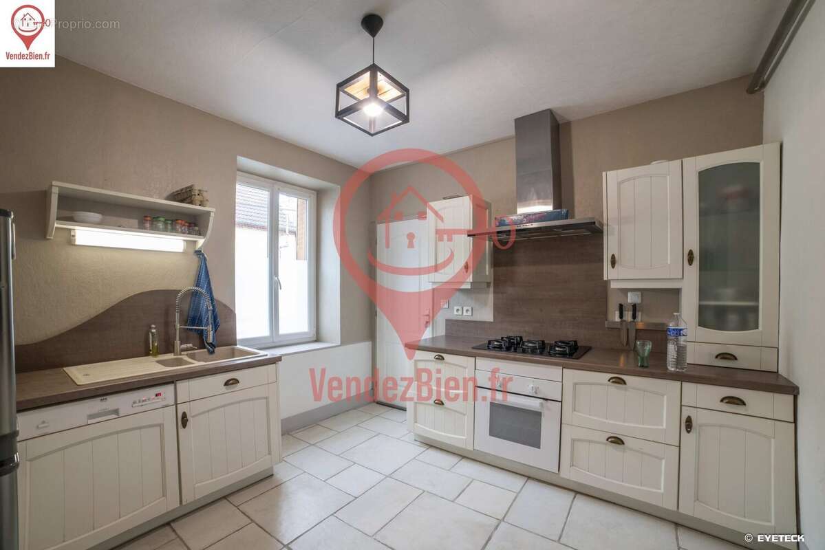 Maison à SAINT-GEORGES-SUR-ARNON