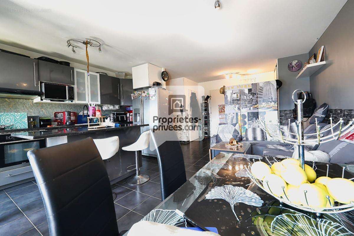 Saint martin d'heres t4 de 78m2 + garage - photo 5