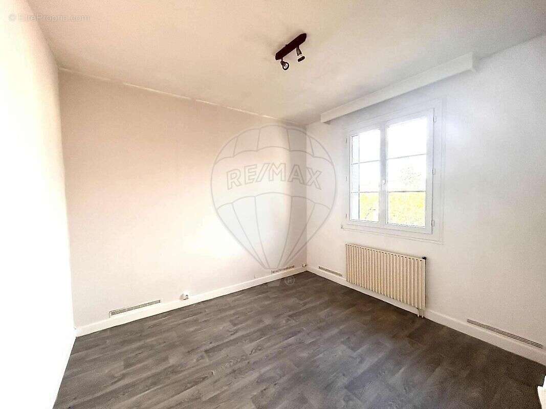 Maison à COULANGES-LES-NEVERS