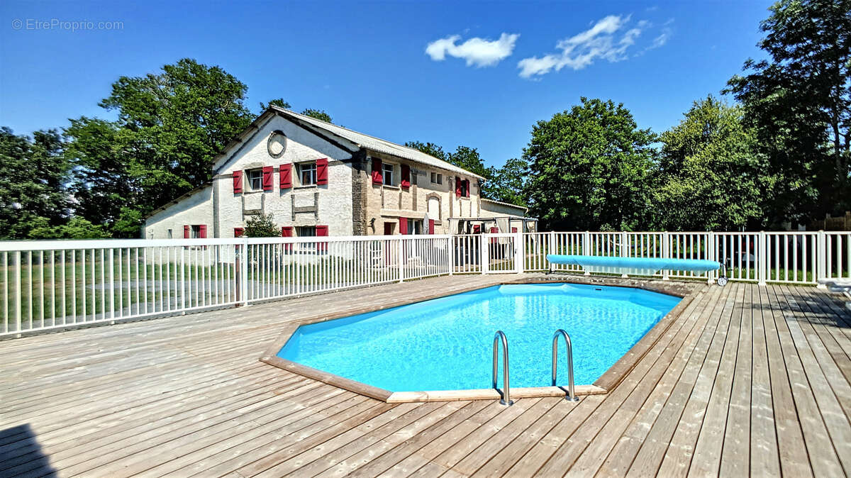 Maison à VILLEFRANCHE-D&#039;ALBIGEOIS