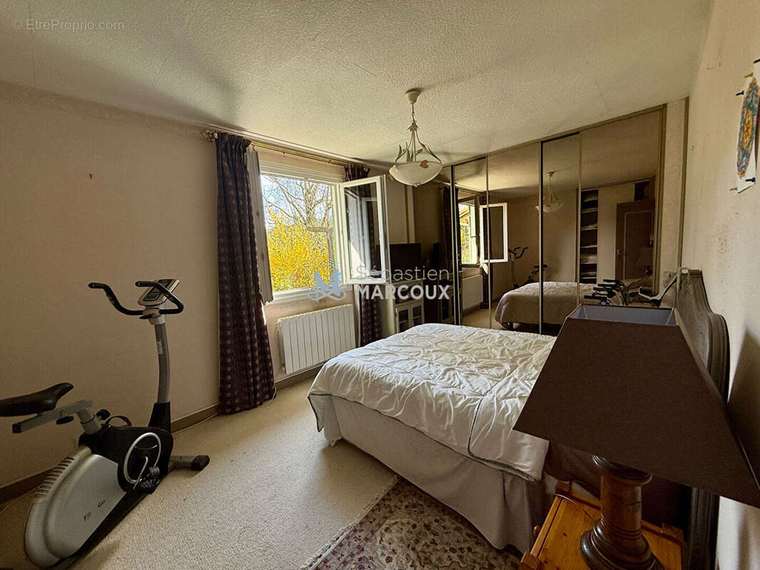 Maison à BOISSET-SAINT-PRIEST