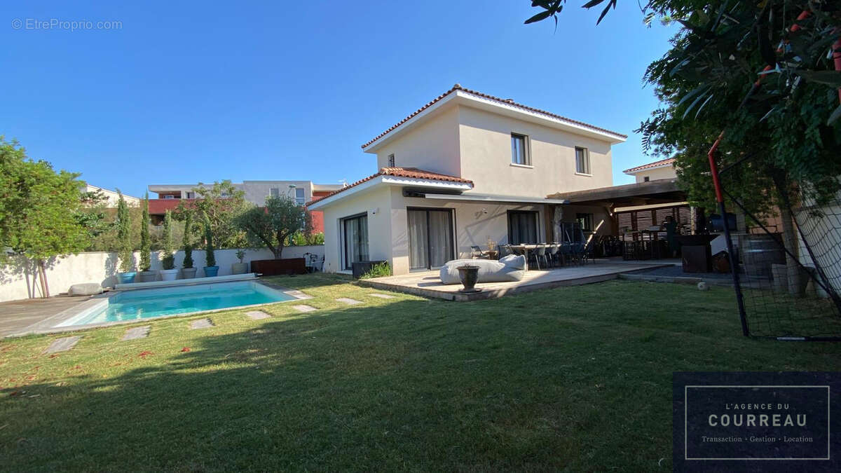 Maison à VILLENEUVE-LES-MAGUELONE