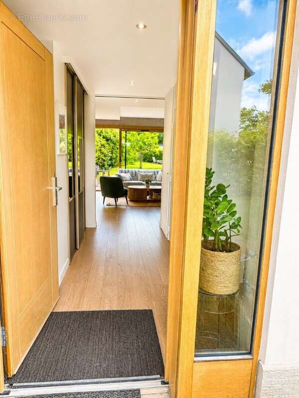 Maison à LES LOGES-EN-JOSAS