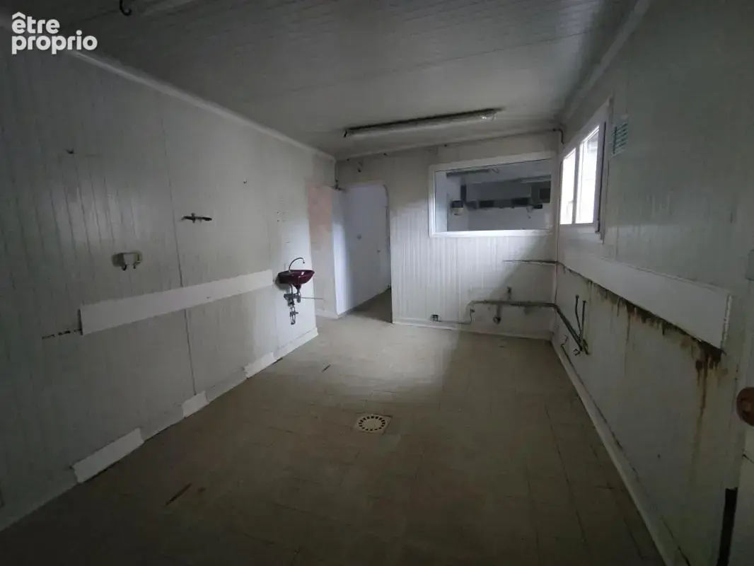 local commercial + habitation - photo 6