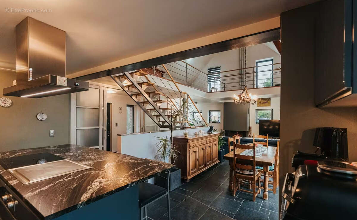 Maison à NANTERRE