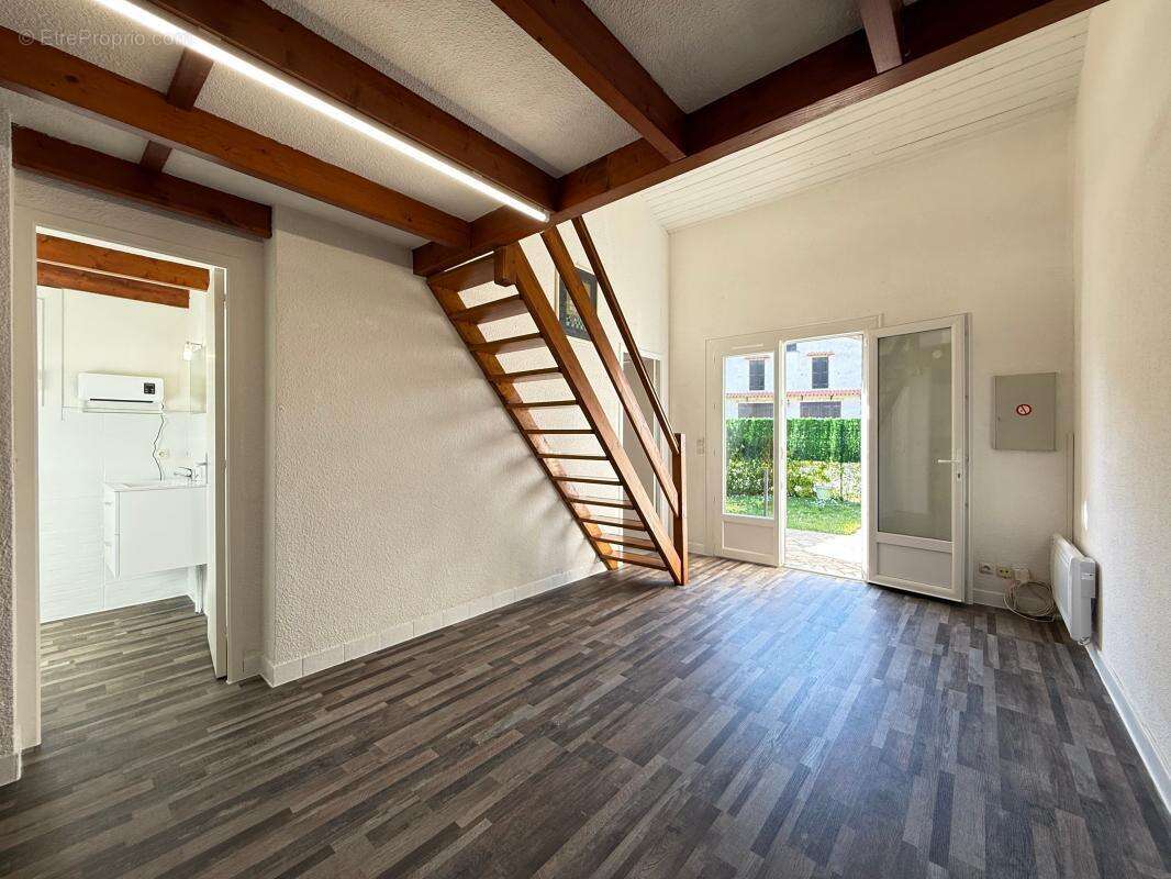 Maison à VAUX-SUR-MER