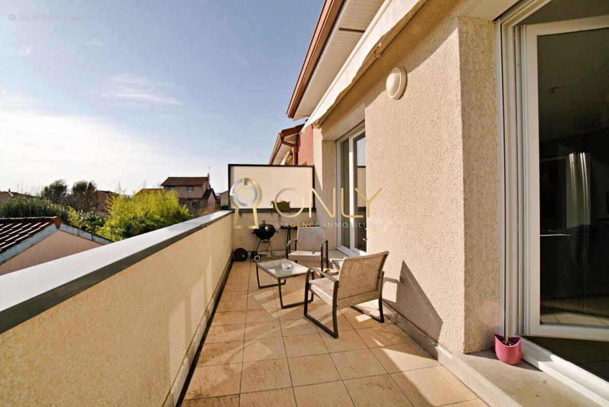 Appartement à QUINCIEUX