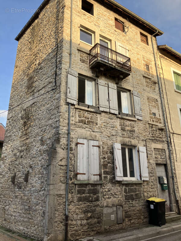 Appartement à SAULT-BRENAZ