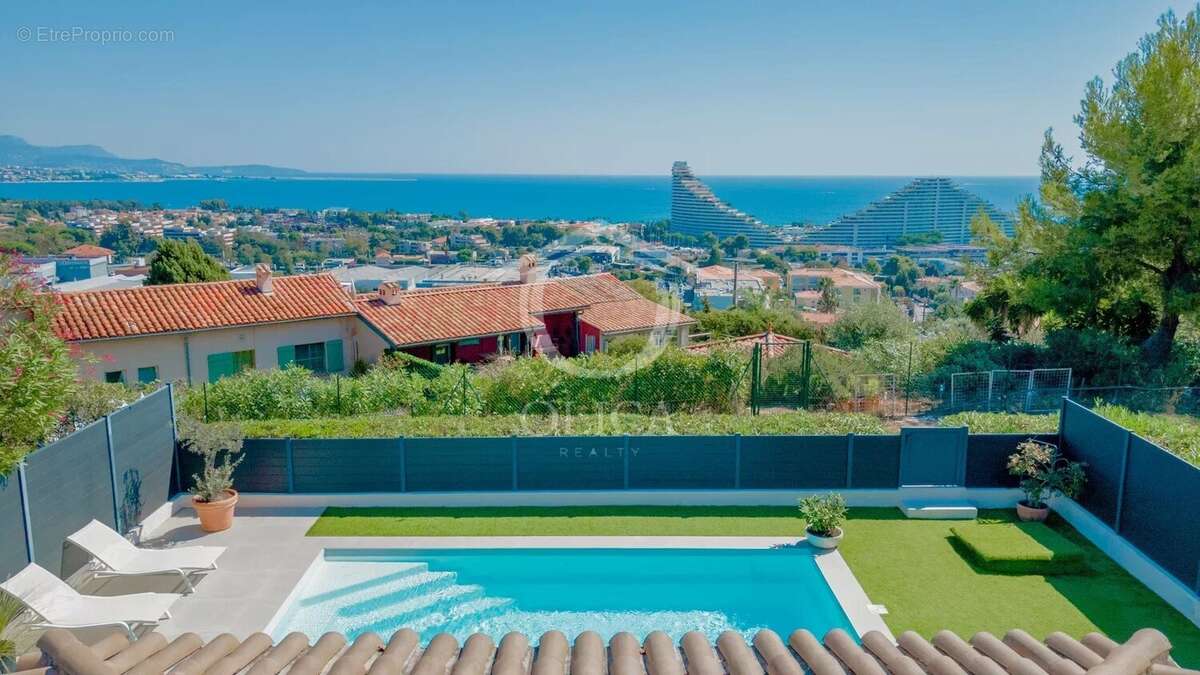 Maison à VILLENEUVE-LOUBET