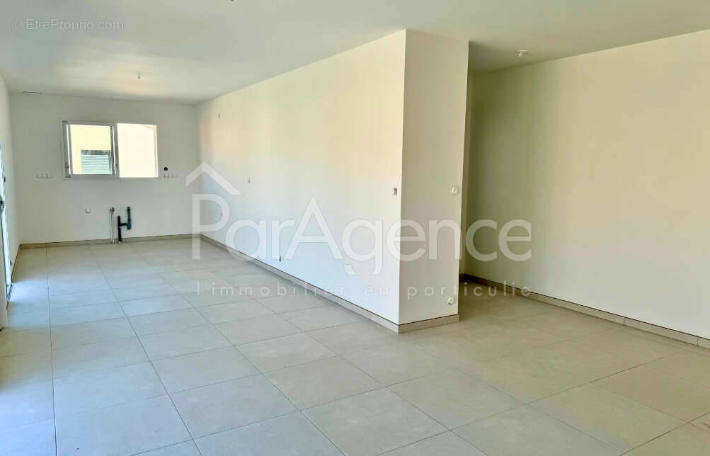 Maison trois chambres - Garage - Centre-ville - photo 3