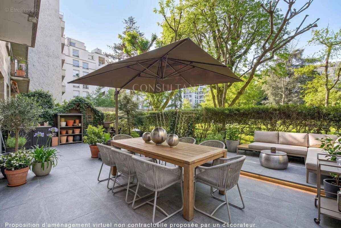 Appartement à NEUILLY-SUR-SEINE