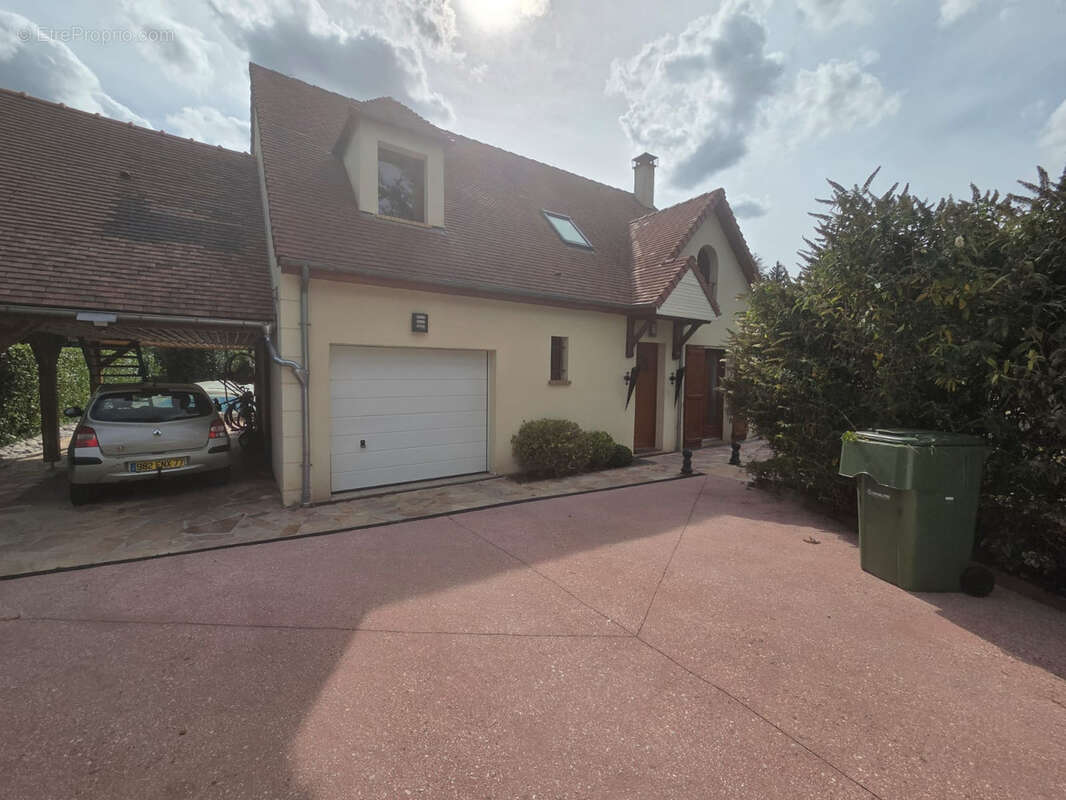 Maison à VILLIERS-SUR-MORIN