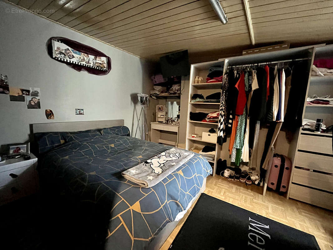 Commerce à LA GARNACHE