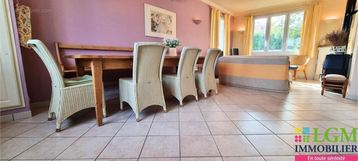 Maison à ALLEMAGNE-EN-PROVENCE