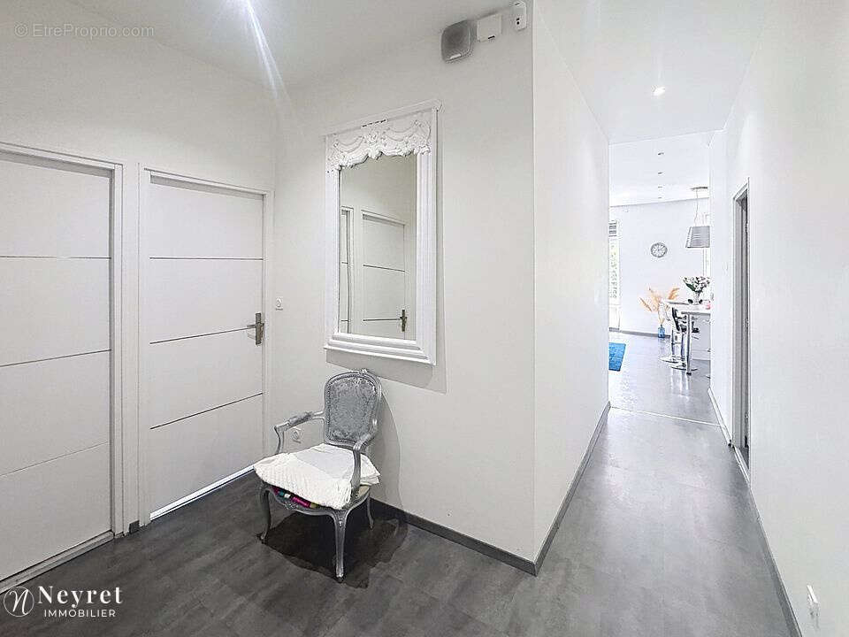 Appartement à SAINT-ETIENNE