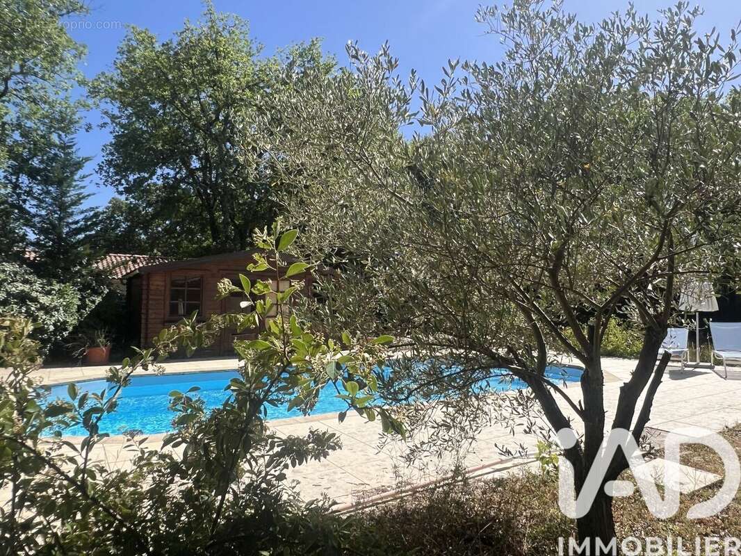 Maison 168 m² à Lalbenque  - photo 2