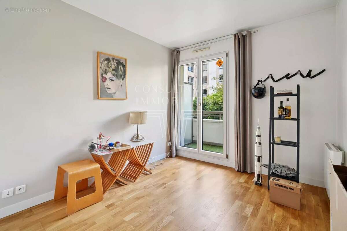 Appartement à LEVALLOIS-PERRET