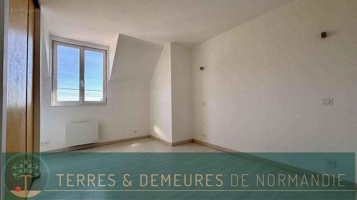 Duplex de 60m², avec deux chambres et place de stationnement, Saint Pierre en Val, 76. - photo 3