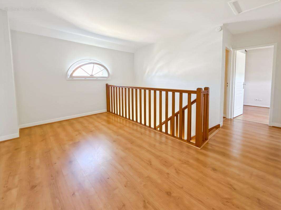 Maison à SAINT-CYR-EN-VAL