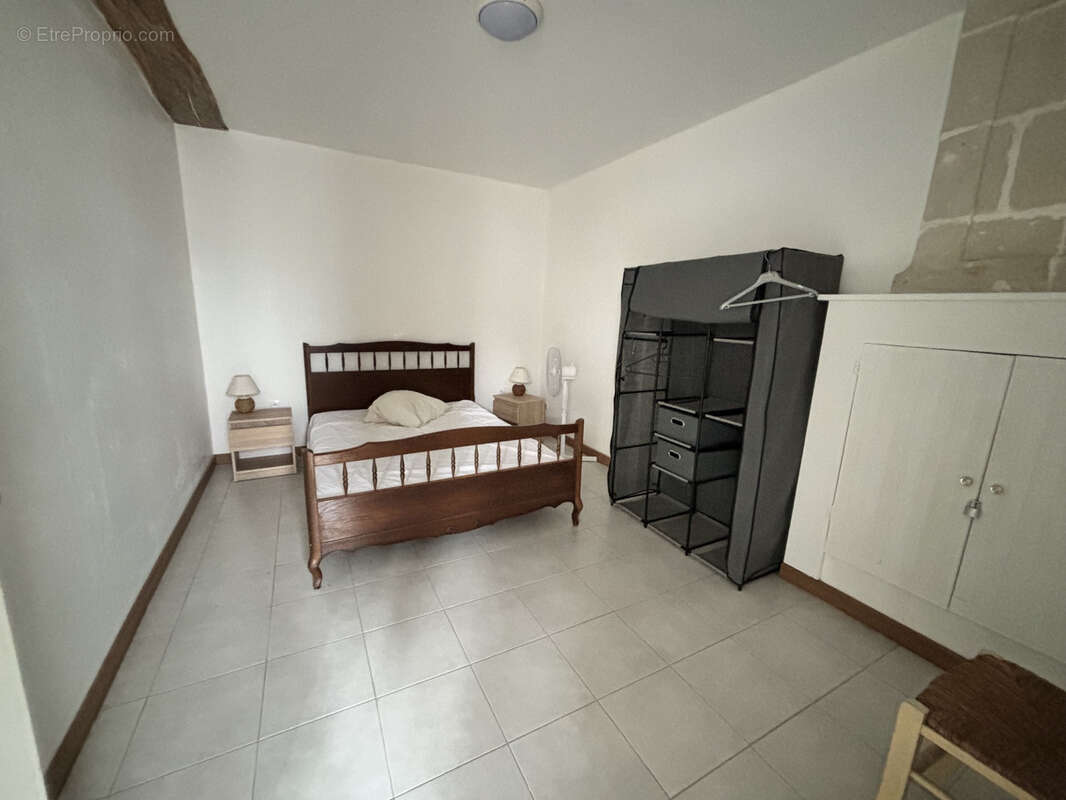 Maison à SAVIGNY-EN-VERON