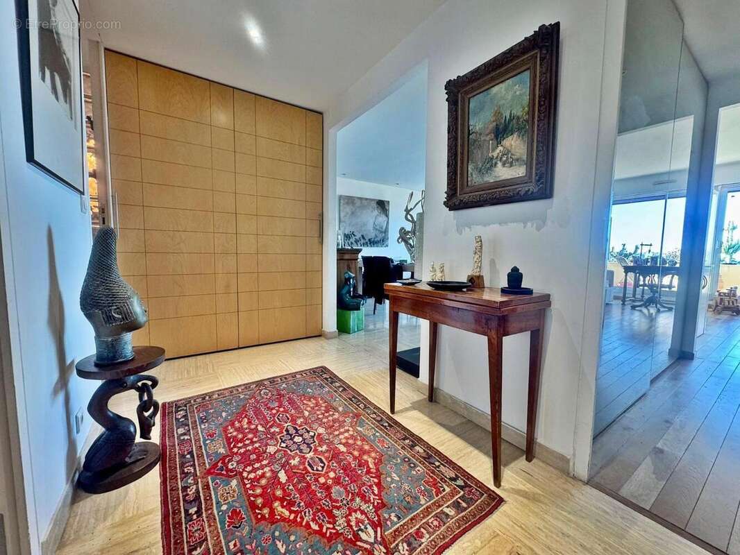   - Appartement à NICE