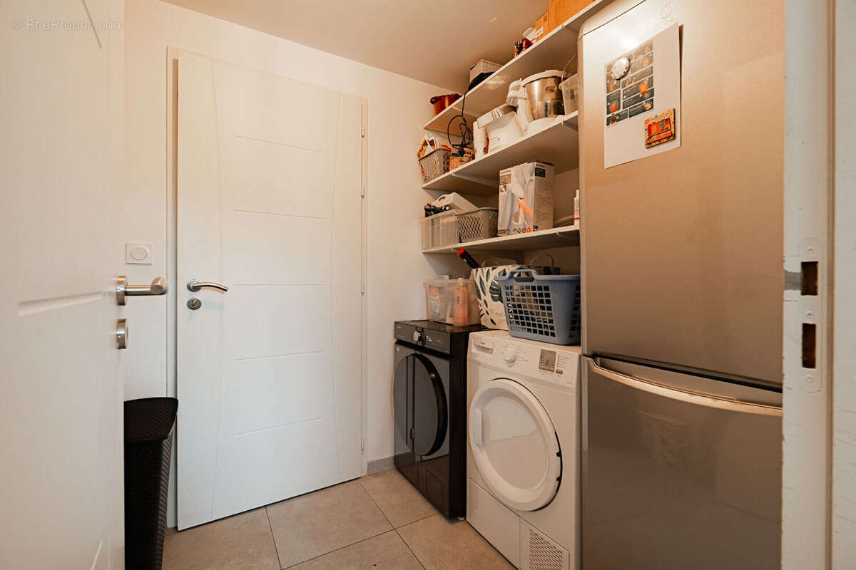 Maison Contemporaine (2017) - 114 m² - 4 Ch - Garage & Jardin - photo 12