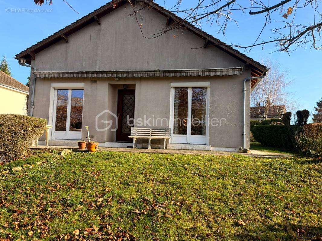 Maison à AUTRUY-SUR-JUINE