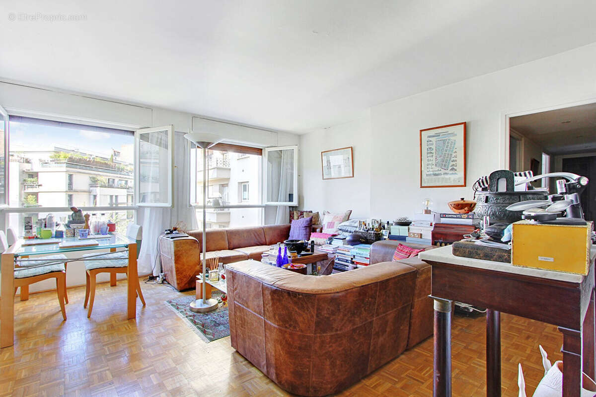 Appartement à PARIS-15E