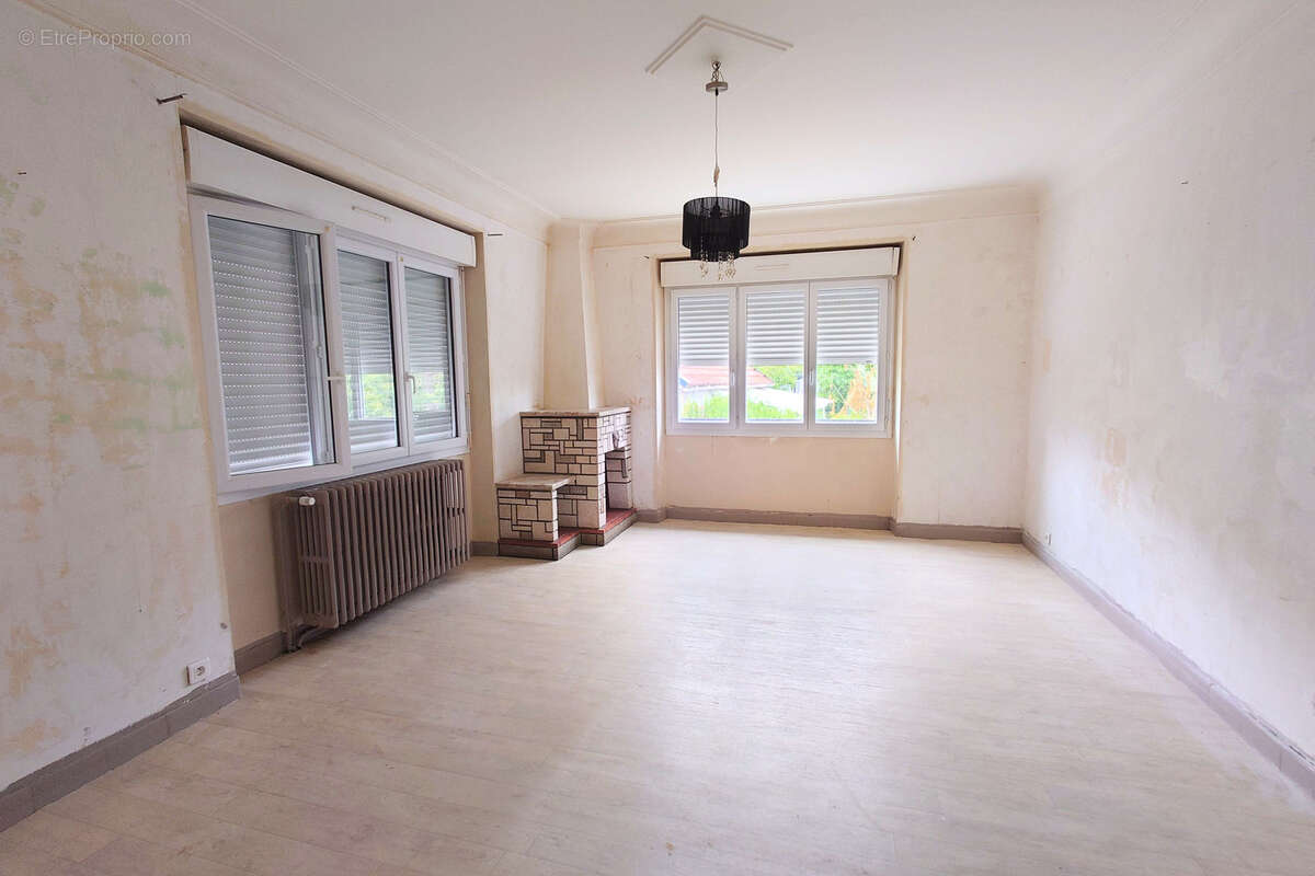 Maison à VILLEFRANCHE-DE-ROUERGUE