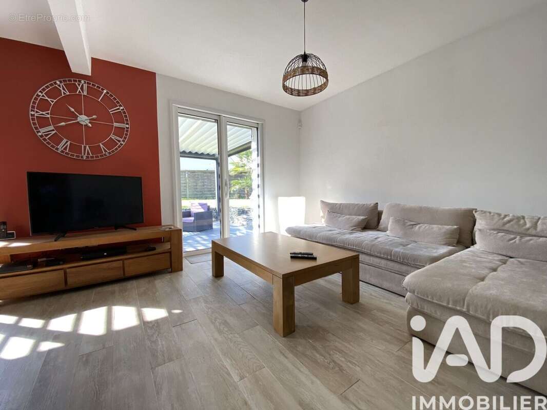 Photo 2 - Maison à MONTBAZON
