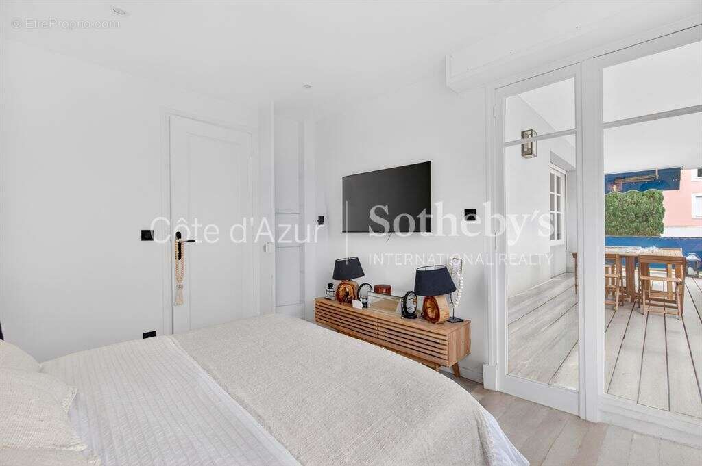 Appartement à LE CANNET
