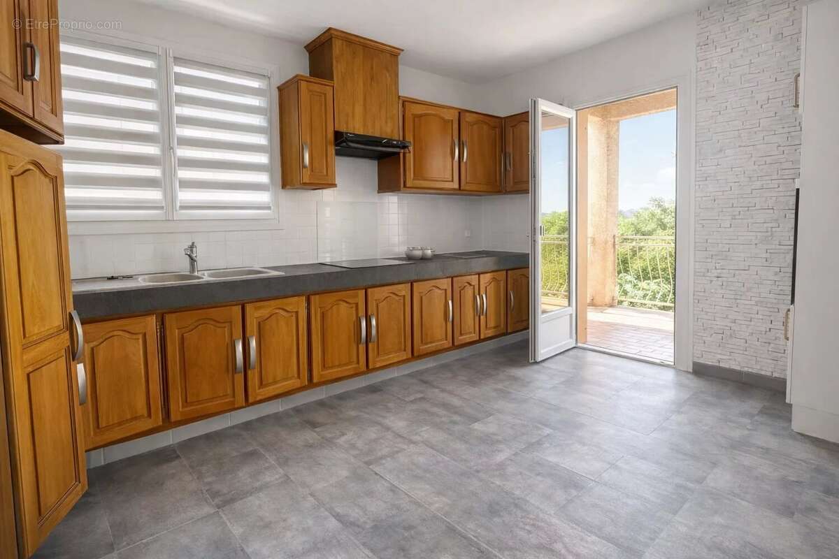 Maison à SAINT-JEAN