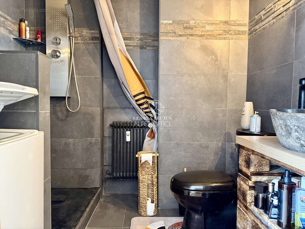 Appartement 26 m² à Sallanches  - photo 9