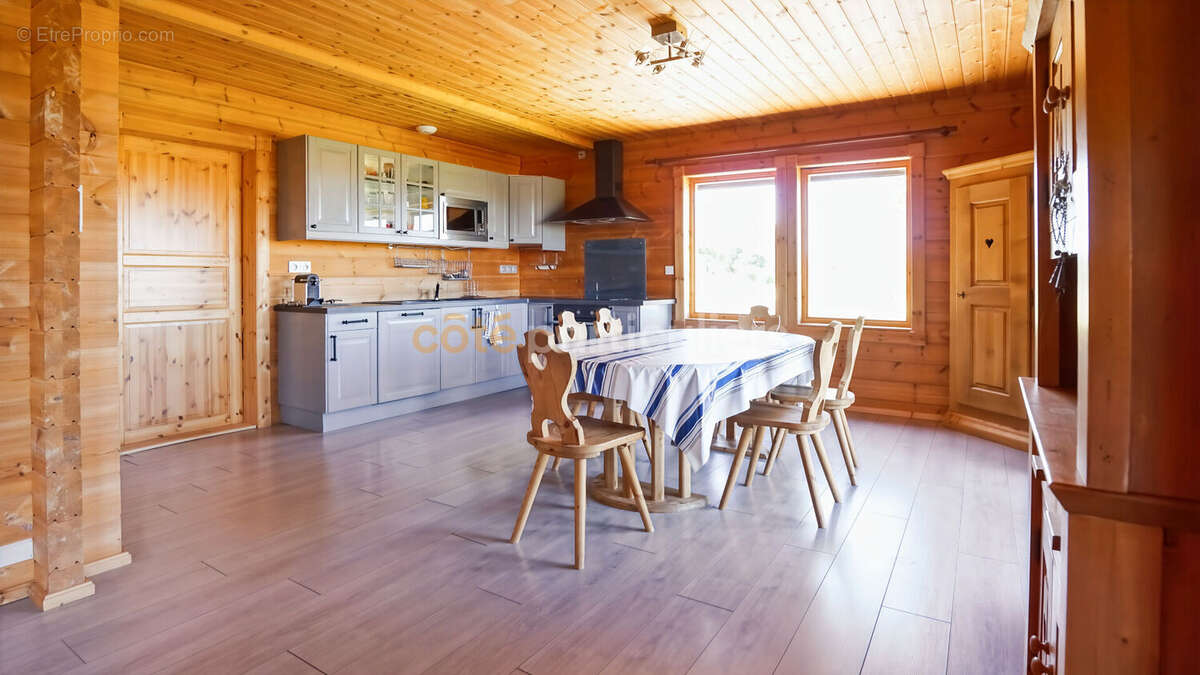Maison à GRAZAC