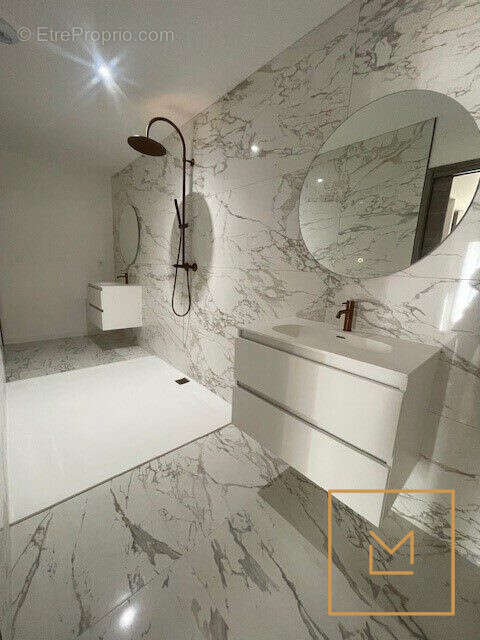 Maison à PERIERS-SUR-LE-DAN