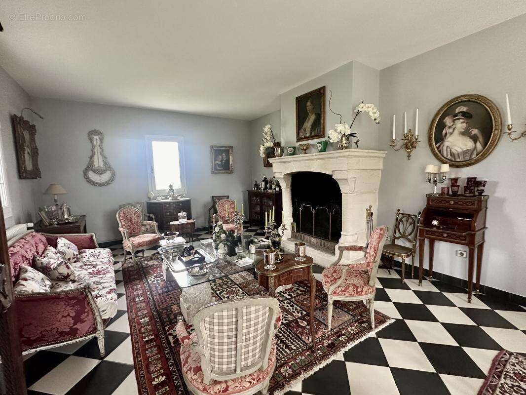 Maison à SAINT-MARTIN-EN-CAMPAGNE