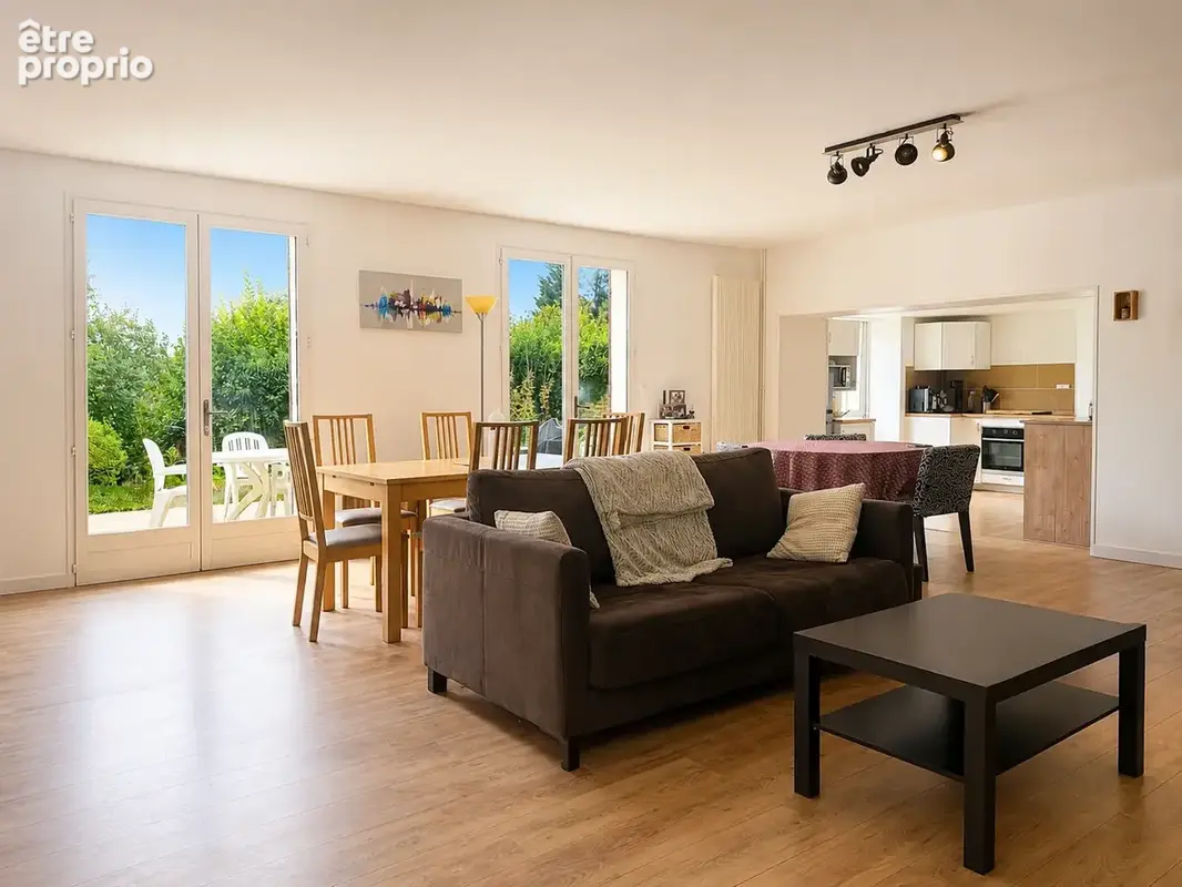 Grande maison de 5 chambres au calme - photo 4
