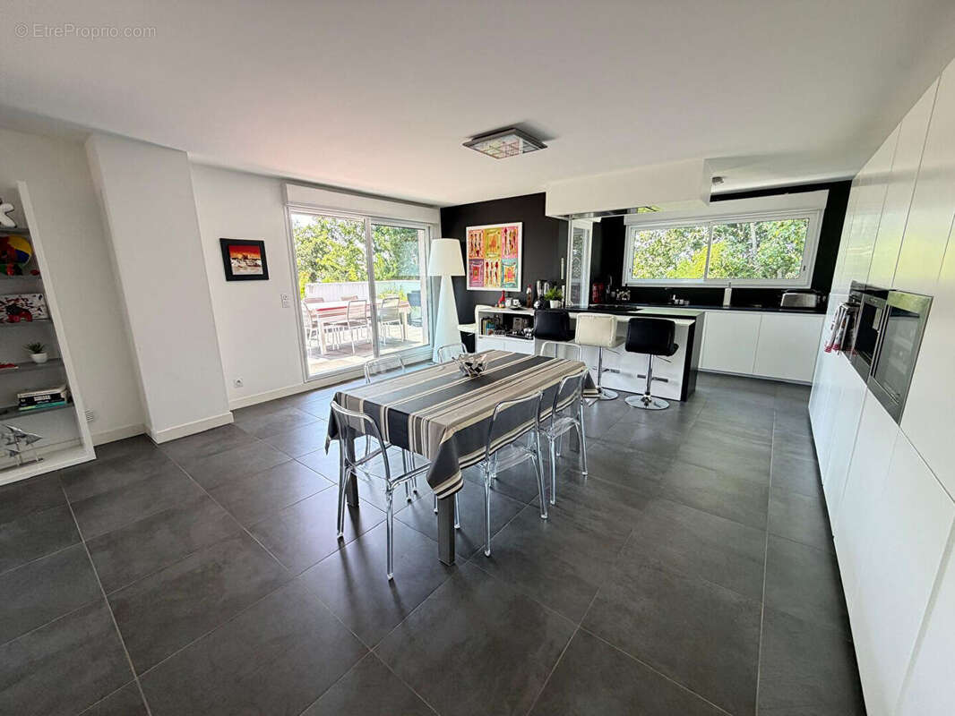 Bayonne , quartier des arènes  appartement attique d'exception - photo 6