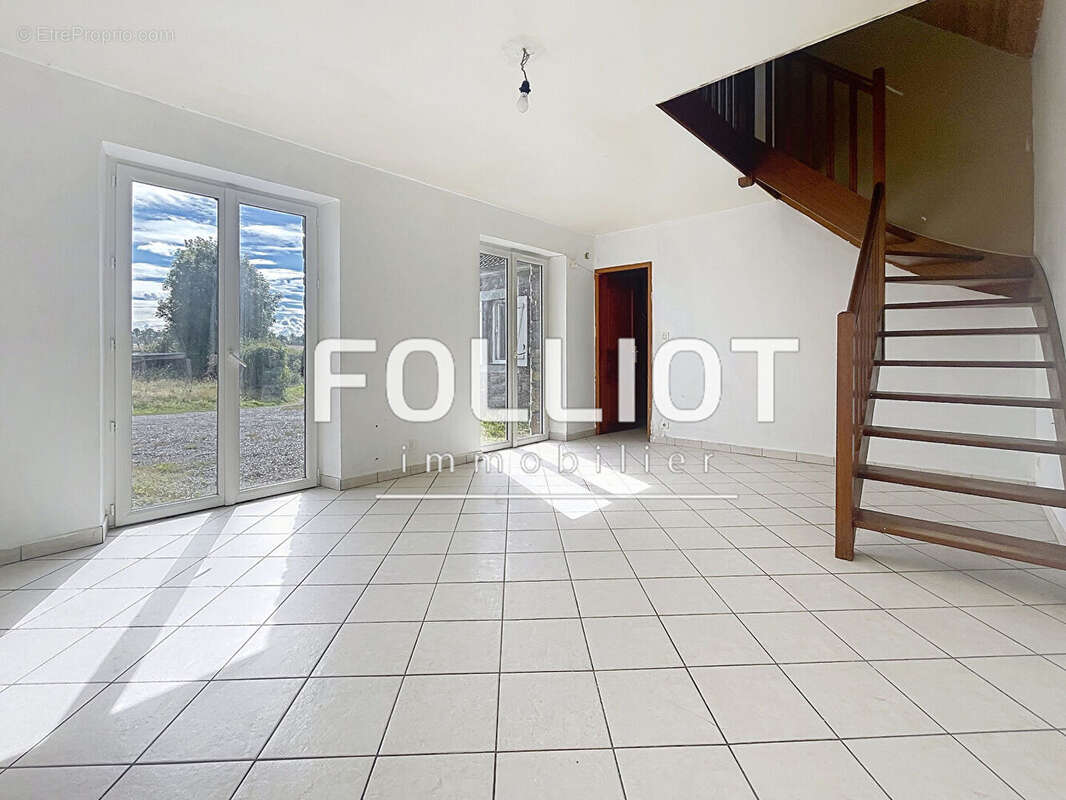 Maison à SAINT-SAMSON-DE-BONFOSSE