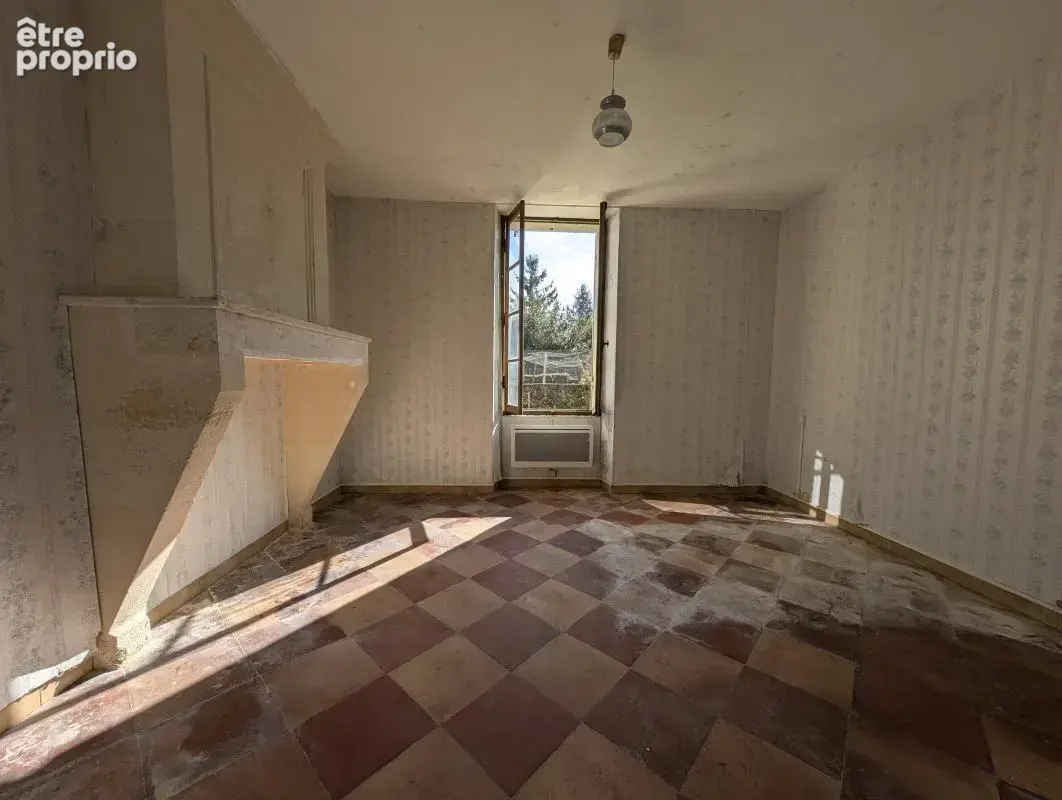 Maison à rénover 175m² sur 1267m² Romagne 89 000€ - photo 9