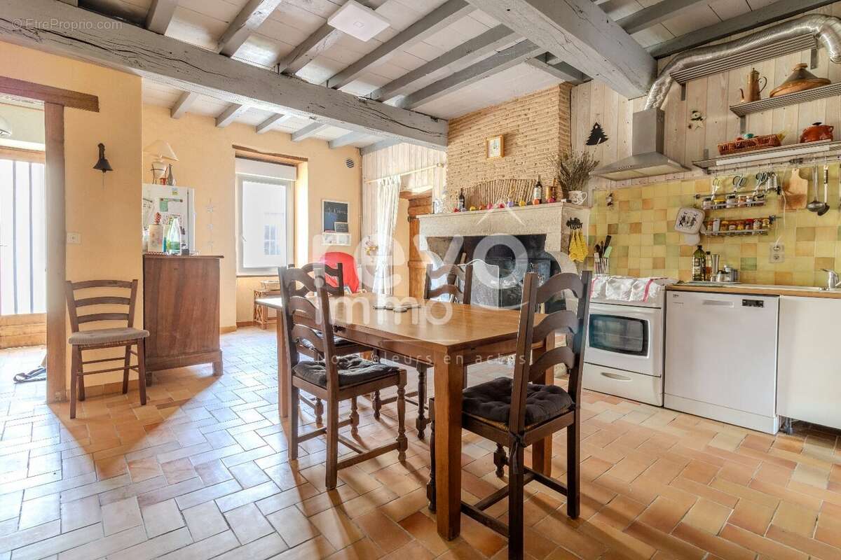Maison à MONSEGUR