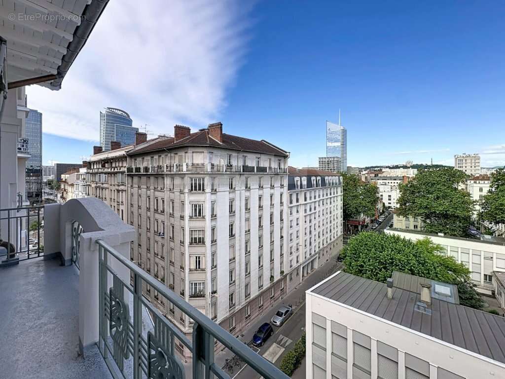 Lyon 6 brotteaux dernier etage 785000€ 6 pieces 136m² vue fourviere - photo 2